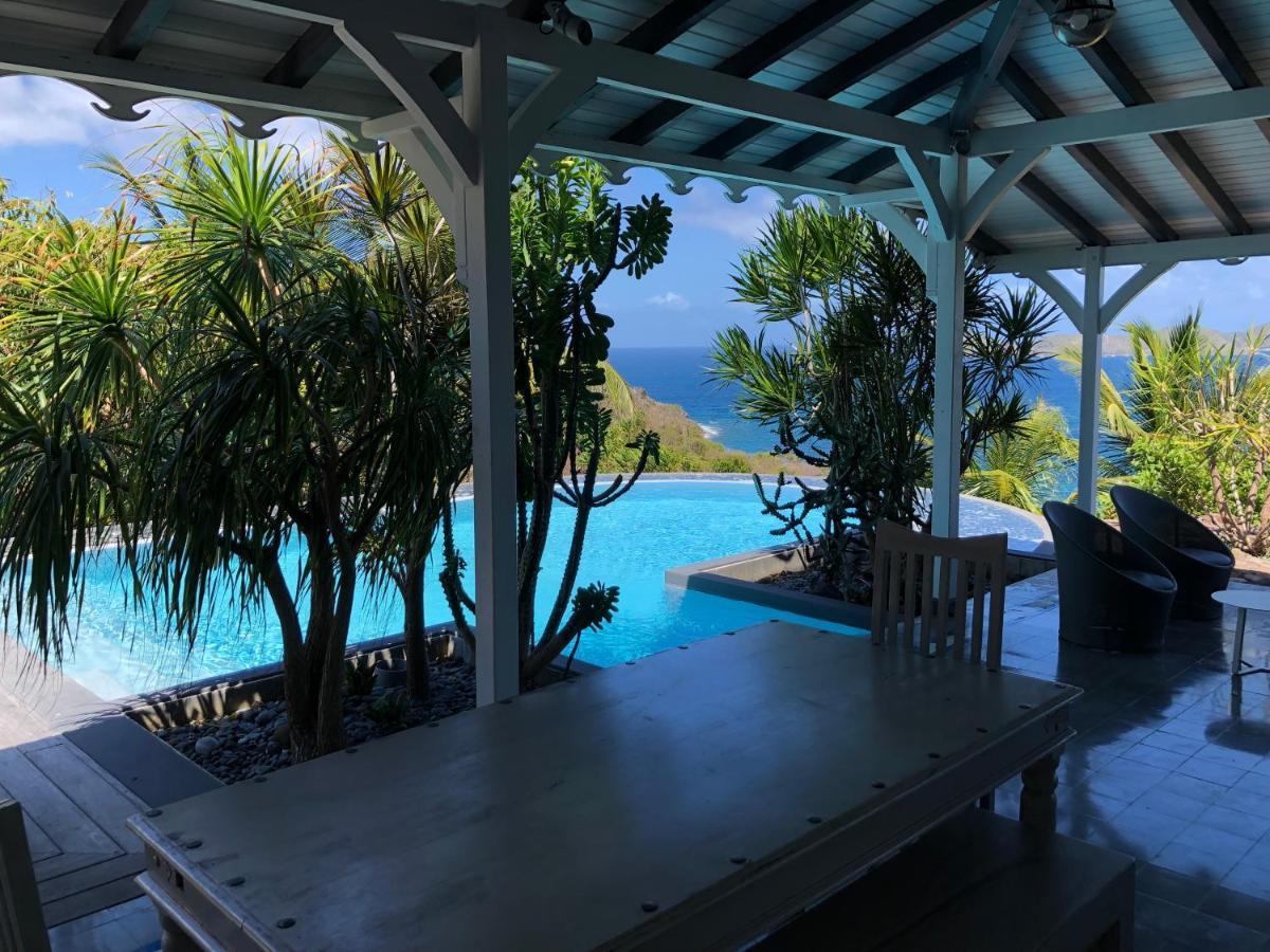 La Maison Bleue - Les Hauts De La Baie Terre-de-Bas Exterior foto
